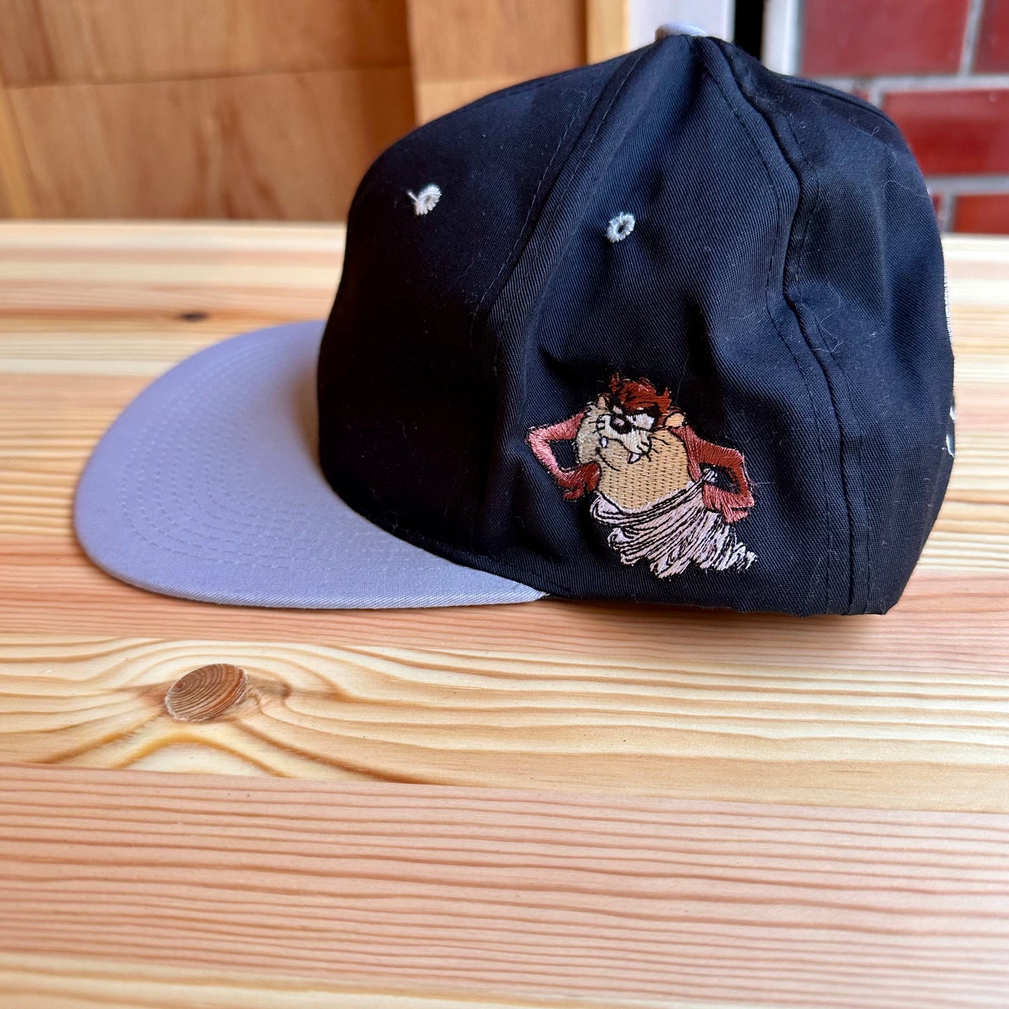 VINTAGE CAP TAZ