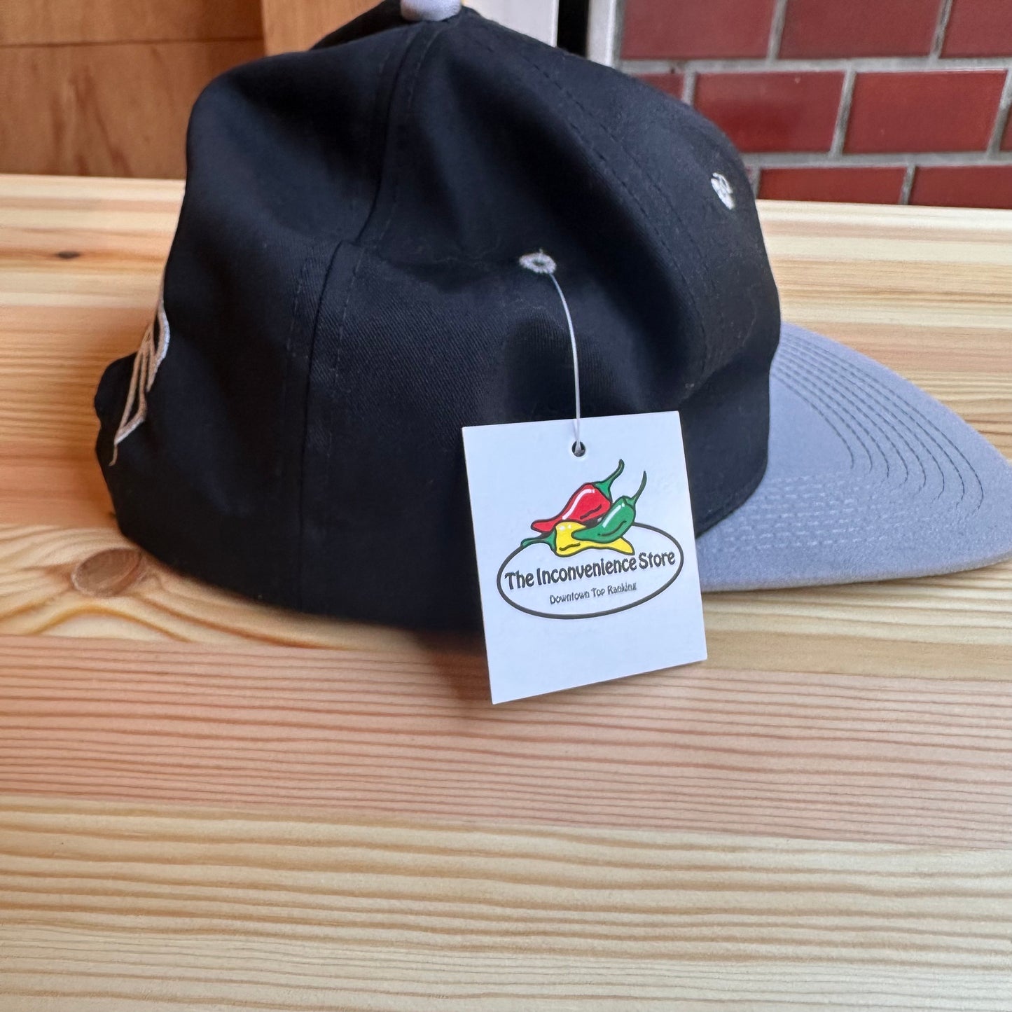 VINTAGE CAP TAZ
