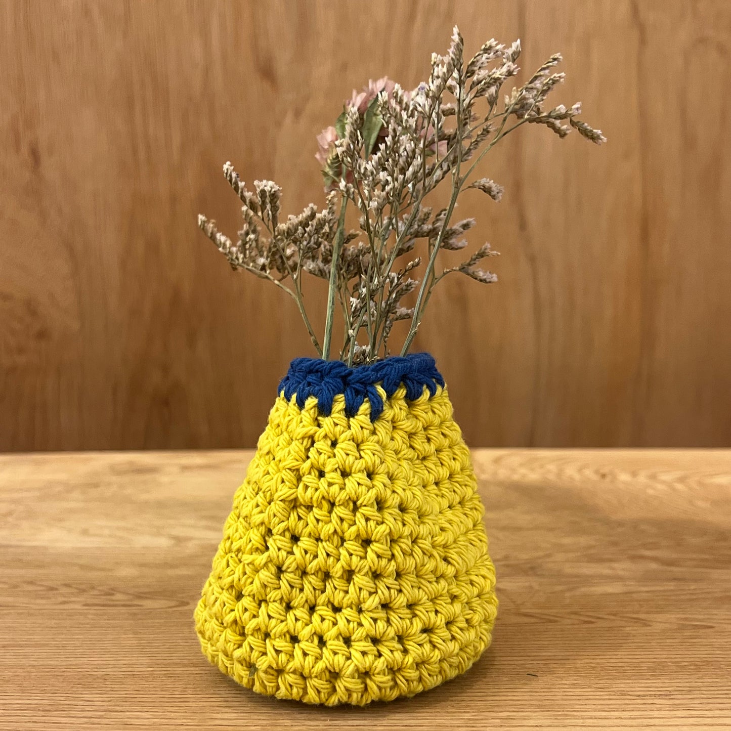 TUF HANDMADE KNIT VASE YELLOW