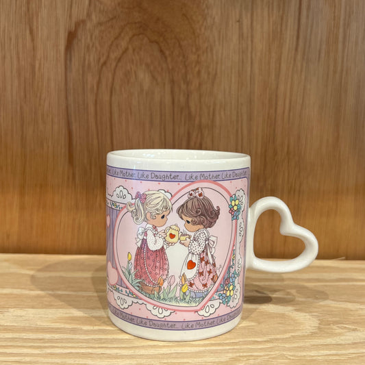 VINTAGE MUG CUP - TWO PRETTY GIRLS